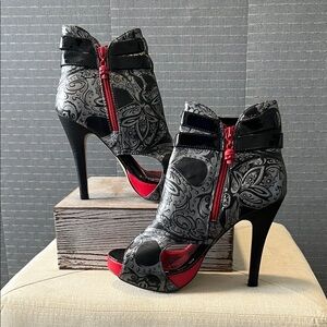 RARE Iron Fist “Sweet Skull O’ Mine” Peep-Toe Booties